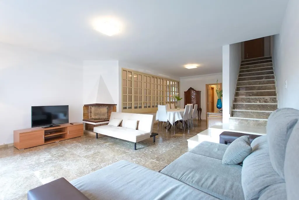 Holiday Home Splendid Park Guell Barcelona Spain